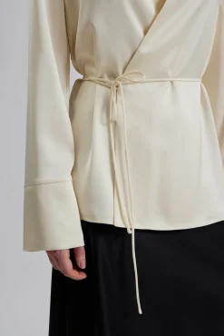Adina blus