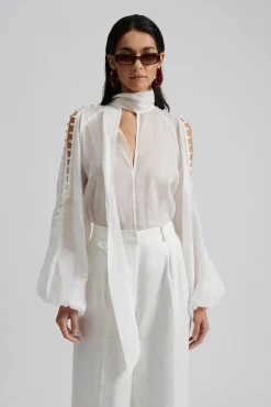 Cora blus