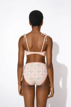 Della bikinitrosa