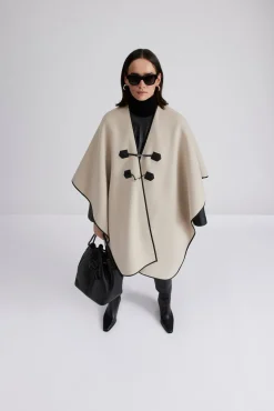 Macie cape