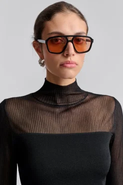 Millie topp